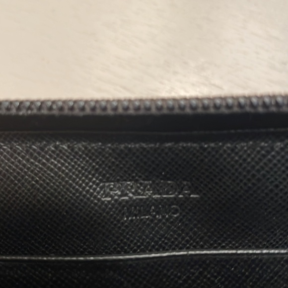 Prada Wallet - Picture 6 of 13